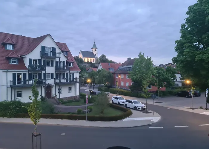 Apartamento Homefeld - Elegante Und Moderne Zentral In Bei Fulda Mit Küche, Kostenlosem Parkplatz Und Wlan Hünfeld